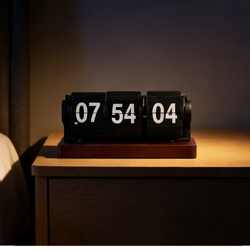 Vintage Alarm Clock - Orologio da Scrivania Vintage in Legno